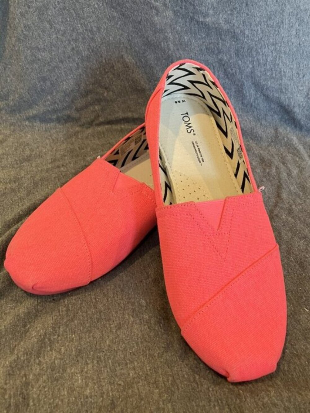 TOMS Classic Alpargata Neon Pink Canvas Flats Womens 9.5W Slip On Shoes